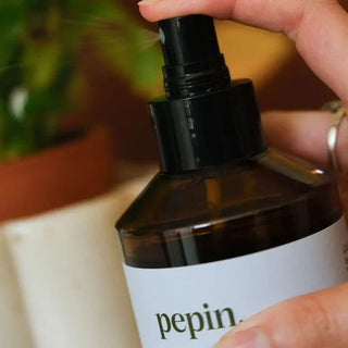 Spray per la pulizia e la salute delle foglie