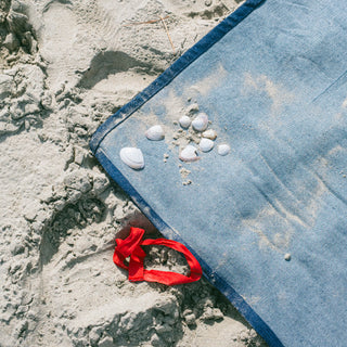 Sdraio da spiaggia pieghevole in denim di recupero - Realizzato su ordinazione