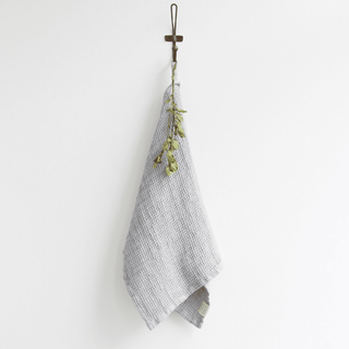 Asciugamano in lino grigio chiaro